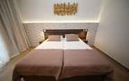 Bedroom 2 Hotel Scala dOro