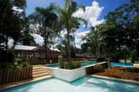 Swimming Pool La Mision Macona