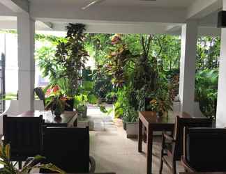 Lobby 2 Unawatuna Beach Bunglow