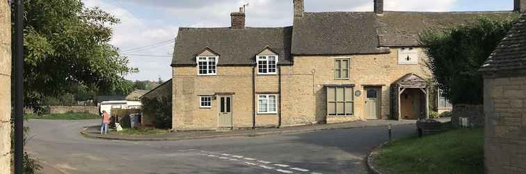 Exterior Cherry Tree Cottage