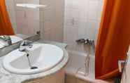 In-room Bathroom 4 Inmo Estartit Apto. Rocamaura I C 2 2