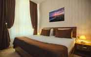 Bedroom 3 İstanbul Gold Baku Hotel