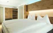 Kamar Tidur 4 Jet Hotel Zurich Airport