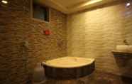 In-room Bathroom 5 VITS Kalyan Bhiwandi