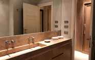 Toilet Kamar 2 B&B Domus  Aurea