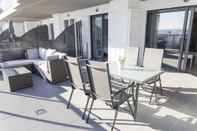 Common Space Ocean View Apartment - Near Arenales Beach