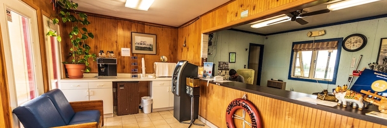 Lobby Rodeway Inn at Somers Cove Marina