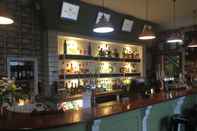 Bar, Kafe dan Lounge The Crown Inn - By Blunt Bars