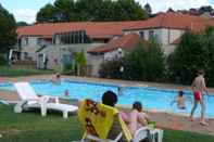 Swimming Pool Appart'Hôtel Le Tulipier