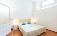 Kamar Tidur 6 Porta Romana House