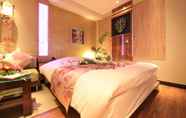 Kamar Tidur 4 HOTEL KARIN - Adult Only