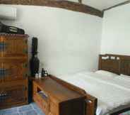 Bedroom 4 Beijing Great Wall Jian Kou Me Home