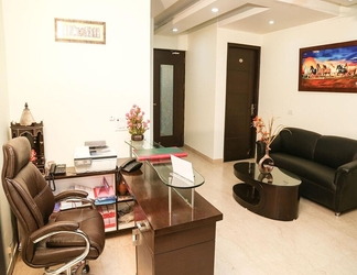 Lobi 2 Asian Suites Elite Sector 31