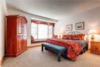 Bedroom Aspen Ridge 25