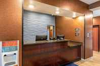 Lobi Cobblestone Inn & Suites - Fairfield Bay