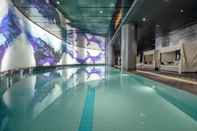 Swimming Pool Hotel Indigo Shanghai Jing'An, an IHG Hotel