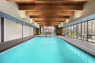 สระว่ายน้ำ Home2 Suites by Hilton Warminster Horsham