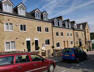 Exterior 2 Bradford City Apartments Flat 73