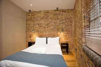 Bedroom 4 Luxury Loft Oxford Street with AC