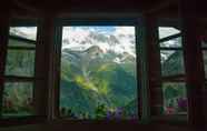 Nearby View and Attractions 5 Mountain Hostel Gimmelwald