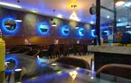 Quầy bar, cafe và phòng lounge 4 Samriddhi Banquet Garden & Resort