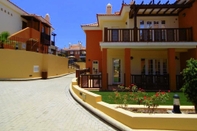 Bên ngoài La Casa Canaria