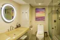 Phòng tắm bên trong Lavande Hotel Qingdao Wusi Plaza Branch