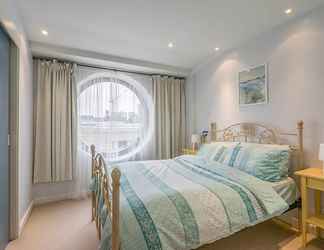 Bedroom 2 City Center Apartment - Superb Location