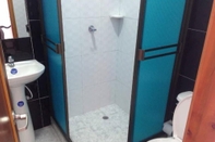 Toilet Kamar Hotel Noa