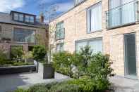 Exterior Citystay - Midsummer Mews