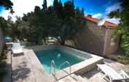 Swimming Pool 2 Apartments Villa Marijeta