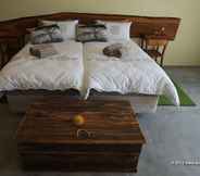 Bilik Tidur 3 Stellar Overberg Travellers Lodge