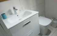 Toilet Kamar 7 Glenlaird