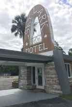 ภายนอกอาคาร 4 Skylark Motel