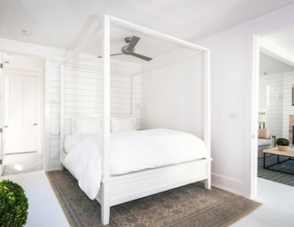 Bedroom 2 Cottages at Healdsburg