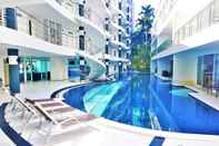 Swimming Pool Sunset Plaza 5 Karon Beach by PHR