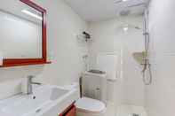 Toilet Kamar Time Guesthouse - Dongsi