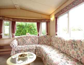 Lobby 2 Caravan Hire at Sunnydale Holiday Park