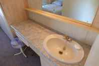 In-room Bathroom Caravan Hire at Southview Leisure Park