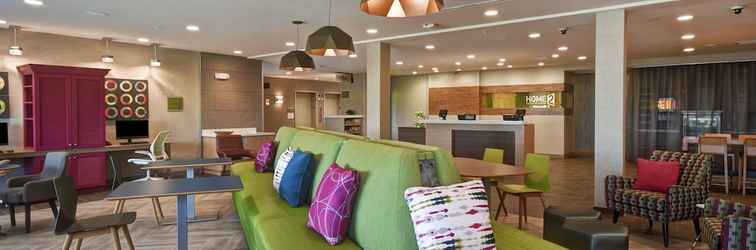 Lobi Home2 Suites by Hilton Terre Haute