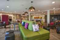 ล็อบบี้ Home2 Suites by Hilton Terre Haute