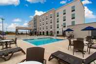 Kolam Renang Comfort Suites Humble Houston IAH