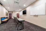Functional Hall Comfort Suites Humble Houston IAH
