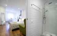 In-room Bathroom 5 Hotelito Boutique Camp Nou