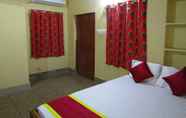 Phòng ngủ 4 Goroomgo Maa Ugratara Lodge Puri