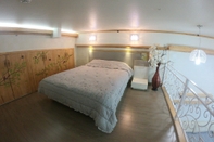 Bedroom Gangnam Residence 1