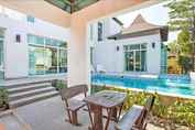 Kolam Renang 2 AnB Pool Villa 3BR Glass House in Pattaya