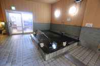 Fasilitas Hiburan Kumamoto Capsule Hotel - Hostel, Caters to Men