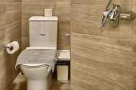 Toilet Kamar Baratero City II Apartment