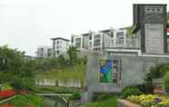 Bangunan 7 Moon River Lake View Villa